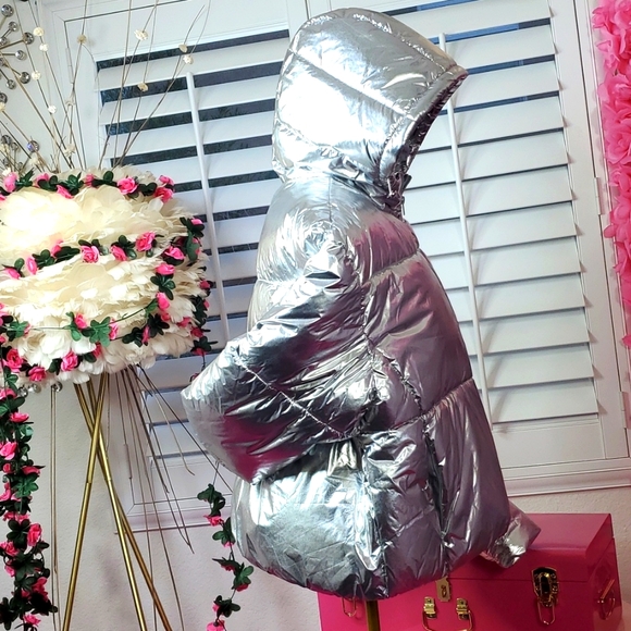 Quilted Puffer Jacket - Picture 3 of 7